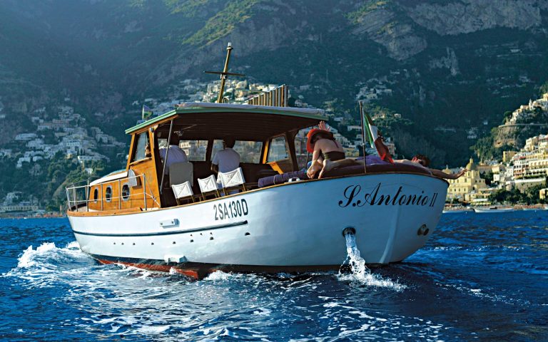 Amalfi-Coast-boat-tour