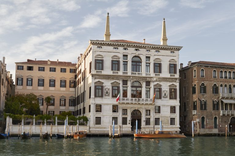 Aman Venice - Exterior - Palazzo by day.tif