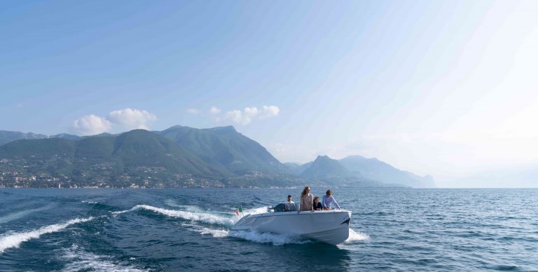 Eden Reserve Hotel - Lake Garda Boat Ride 08