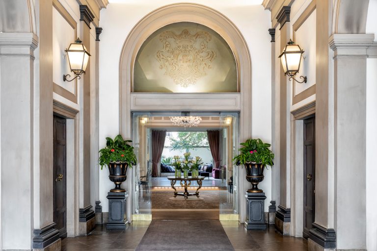2. Sina Villa Medici - entrance