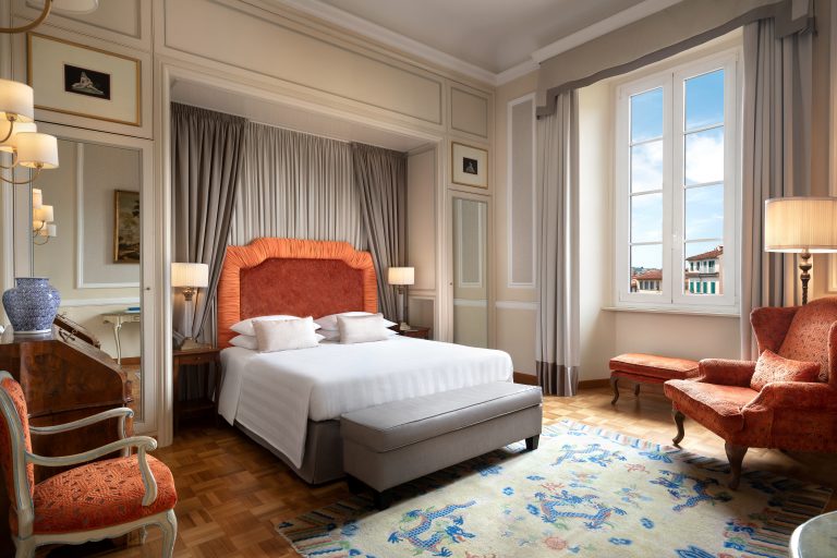 10. Sina Villa Medici_Royal_Suite