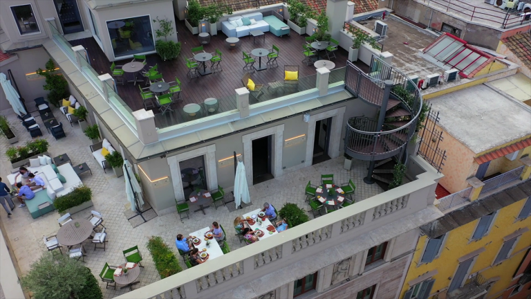 Singer Palace Hotel - terrazzi dal drone