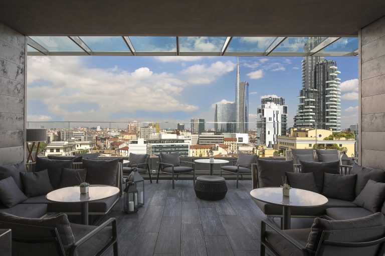 ME Milan, Il Duca - Radio Roof Top Lounge Bar
