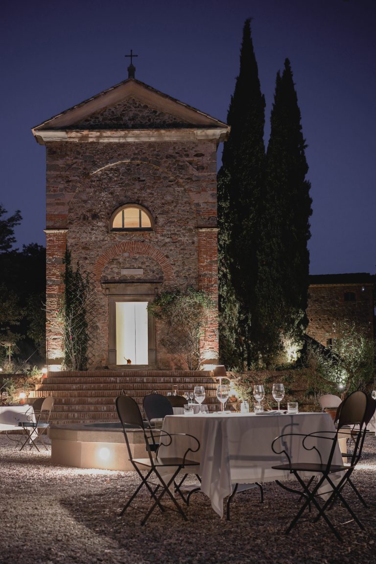 Vocabolo Moscatelli - Restaurant Garden & Chapel by night