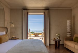 Anantara_Convento_di_Amalfi_Grand_Hotel_Junior_Sea_View_ Terrace_Suite_with_Jacuzzi_Wide
