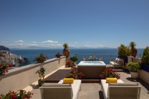 Anantara_Convento_di_Amalfi_Grand_Hotel_Junior_Sea_View_Terrace_with_Jacuzzi_Outside
