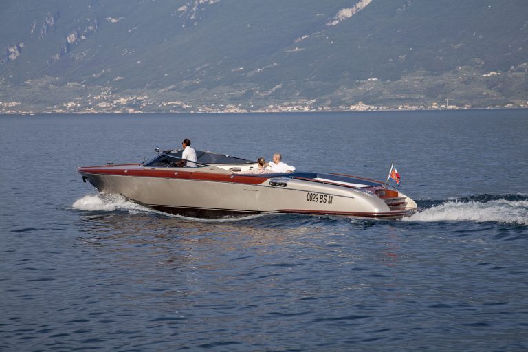 Villa Feltrinelli - Villa Riva boat