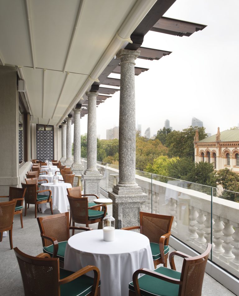 06_Casa Cipriani Milano Club Restaurant Terrace