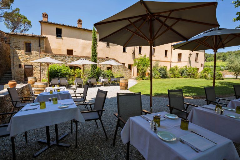Castel Monastero - Cantina garden restaurant