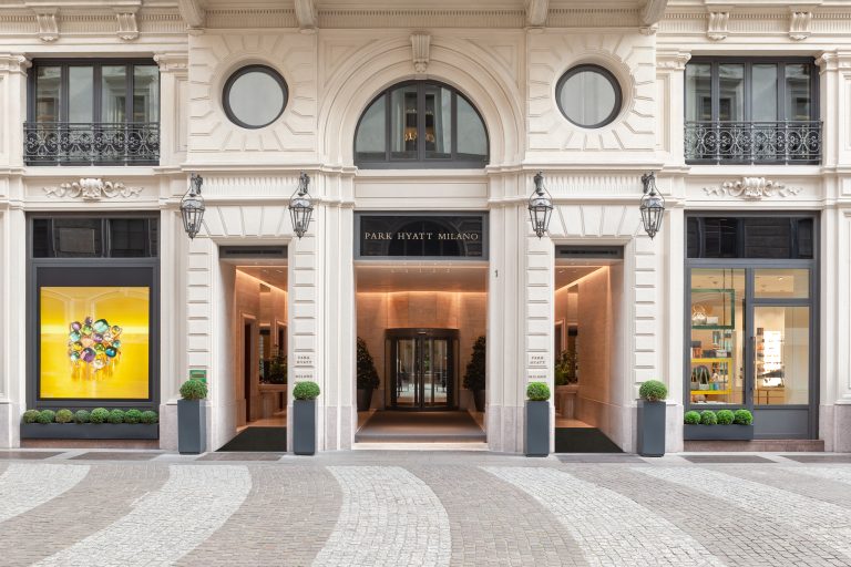 Park Hyatt Milano - ParkHyattMilano_MainEntrance_Horizontal