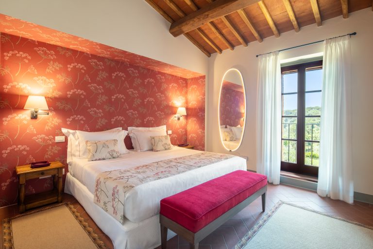 The Club House - Bedroom - Lapina Suite