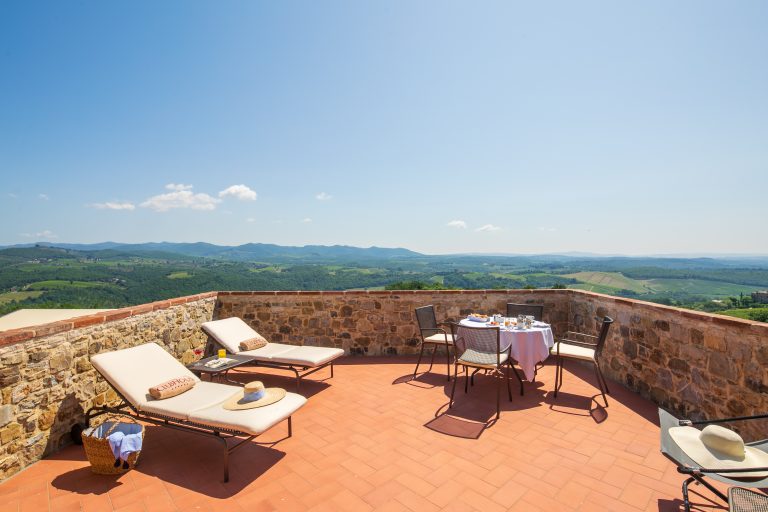 The Club House - Terrace - Lapina Suite